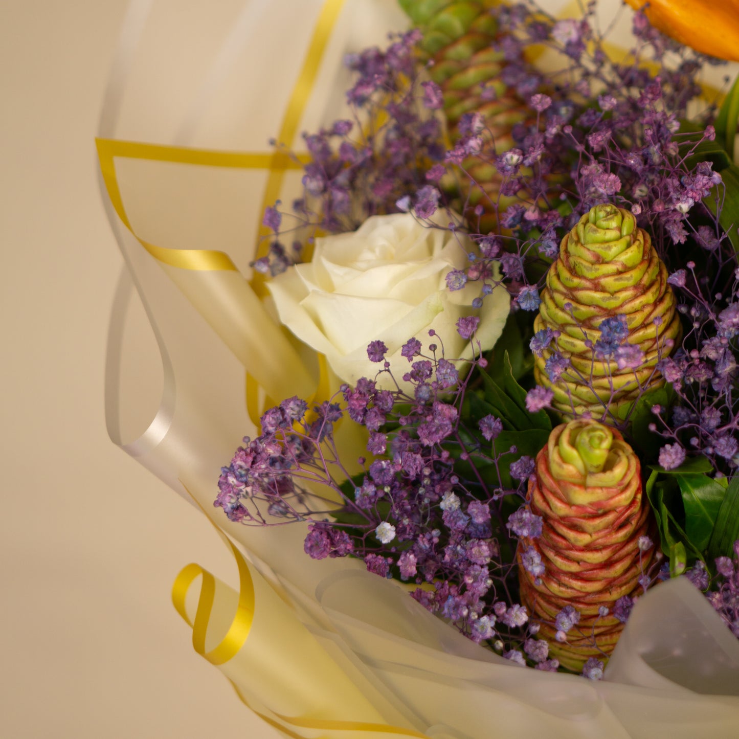 Golden Aura Bouquet